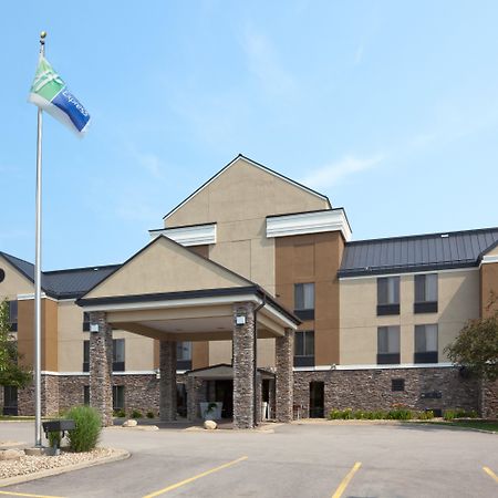 Holiday Inn Express Cedar Rapids - Collins Road By Ihg Ngoại thất bức ảnh