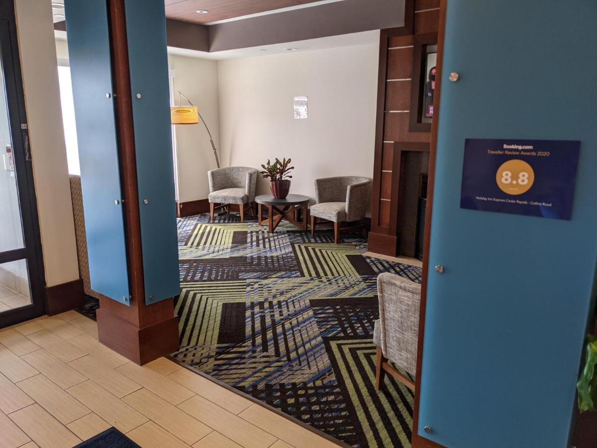 Holiday Inn Express Cedar Rapids - Collins Road By Ihg Ngoại thất bức ảnh