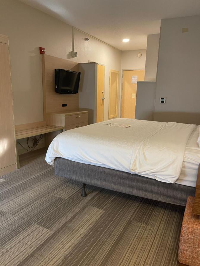 Holiday Inn Express Cedar Rapids - Collins Road By Ihg Ngoại thất bức ảnh
