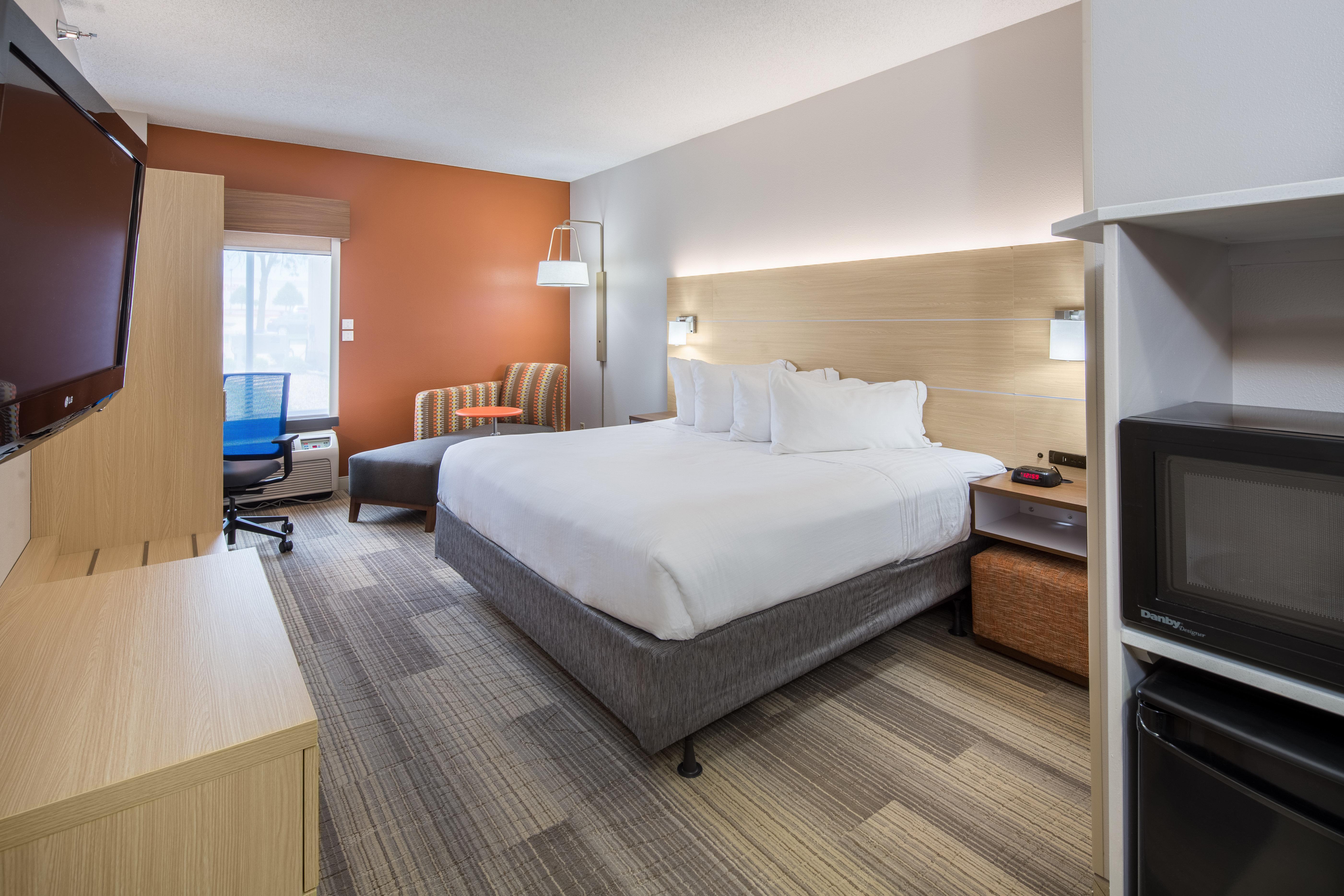 Holiday Inn Express Cedar Rapids - Collins Road By Ihg Ngoại thất bức ảnh