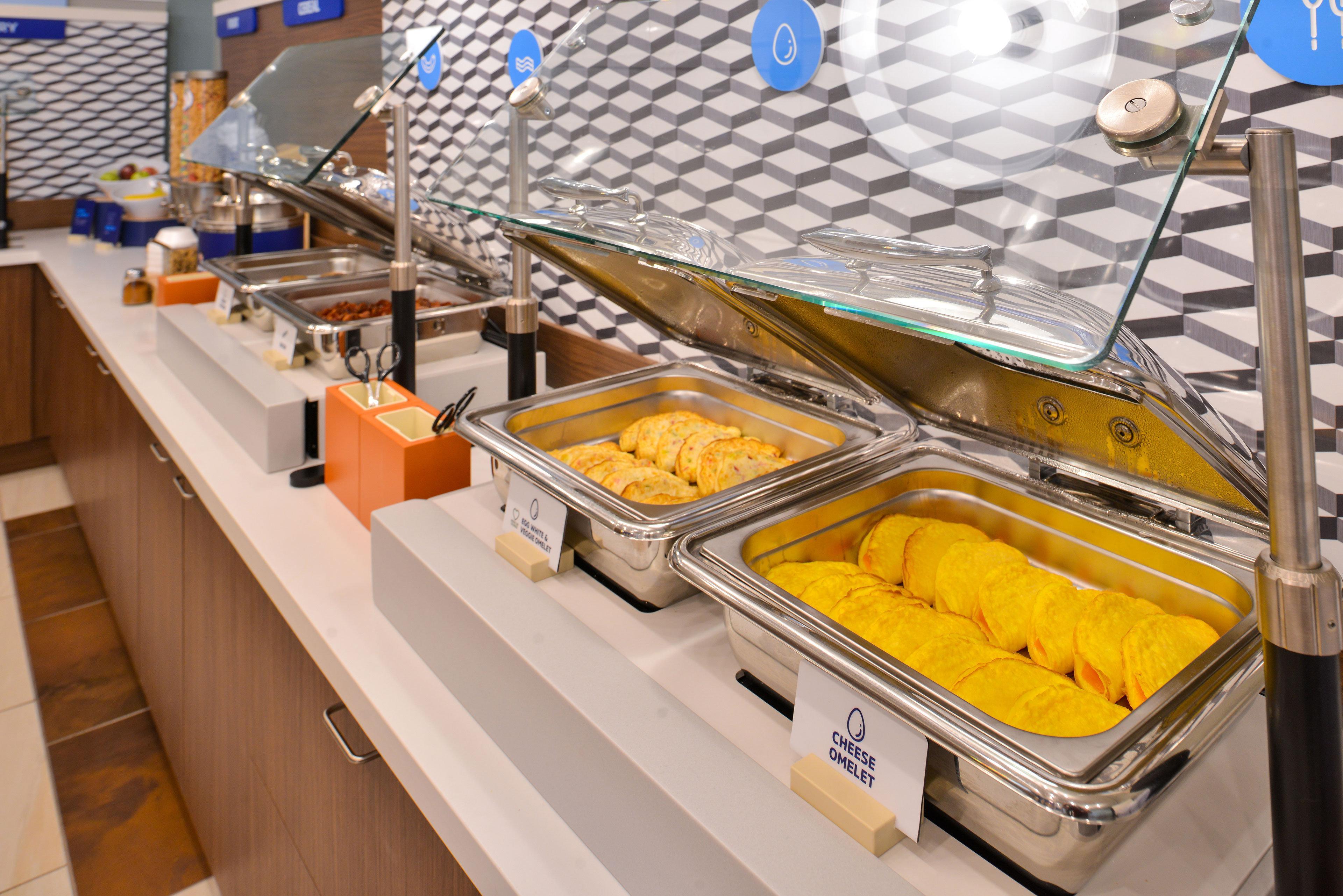 Holiday Inn Express Cedar Rapids - Collins Road By Ihg Ngoại thất bức ảnh