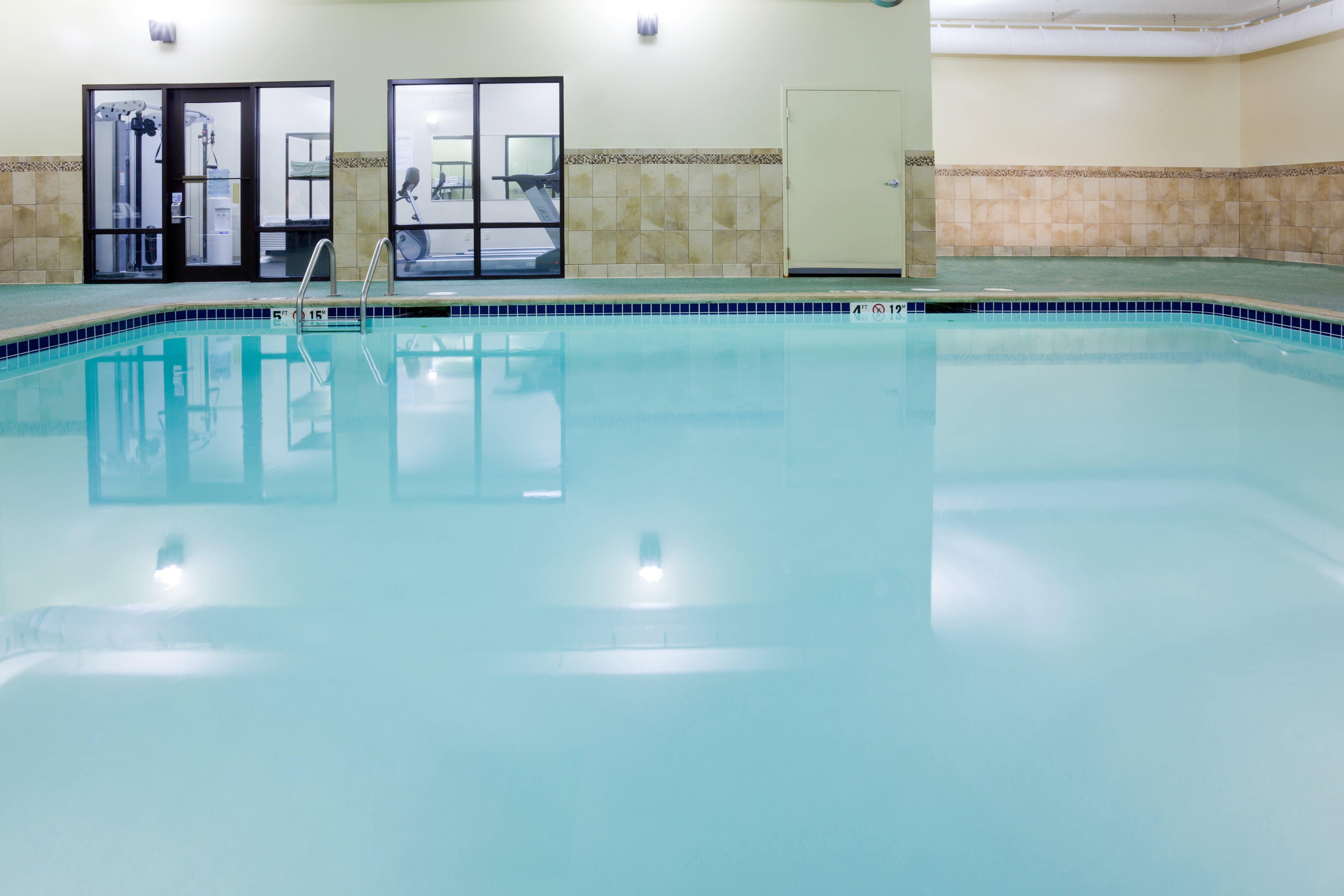 Holiday Inn Express Cedar Rapids - Collins Road By Ihg Ngoại thất bức ảnh