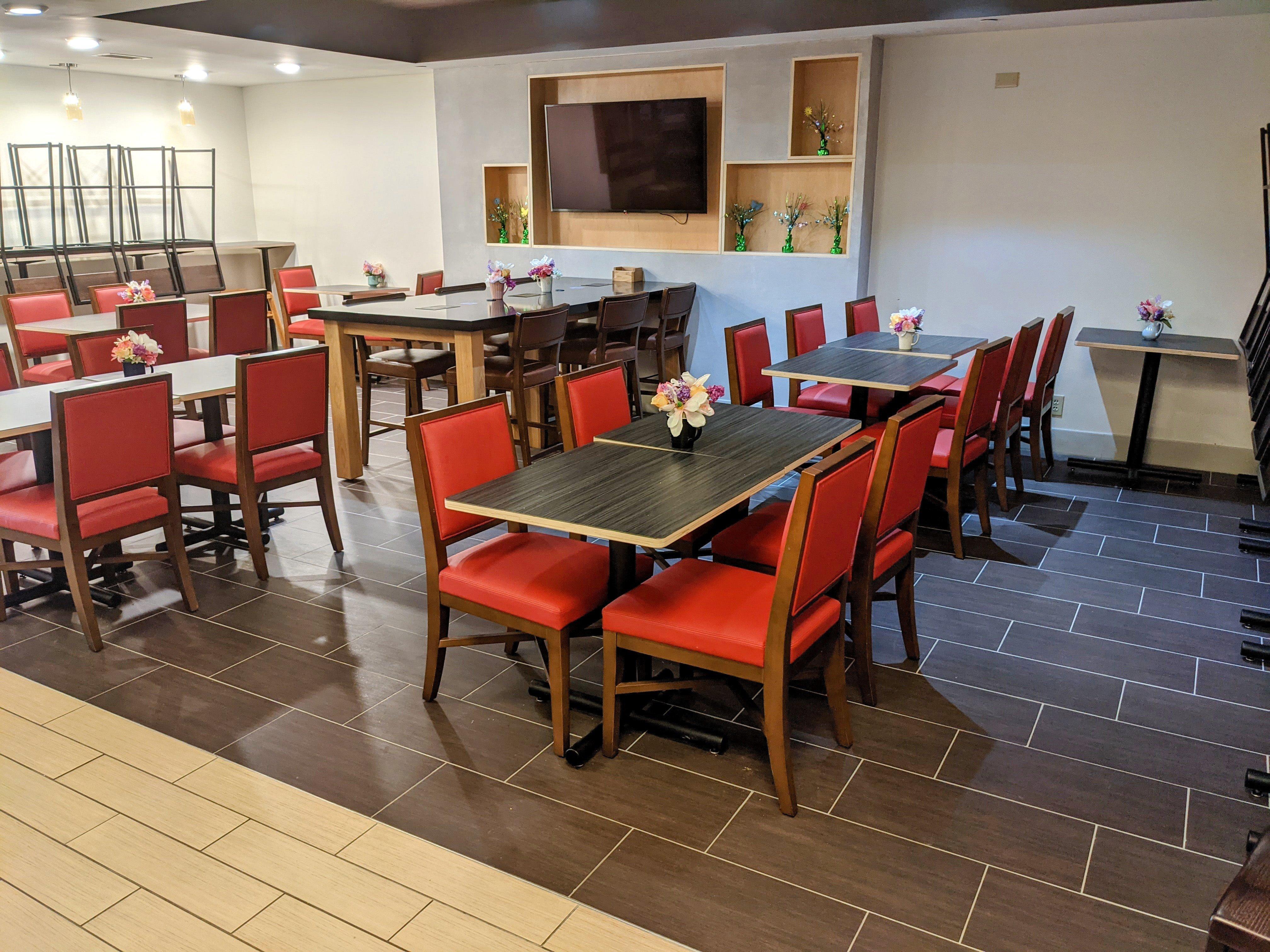Holiday Inn Express Cedar Rapids - Collins Road By Ihg Ngoại thất bức ảnh