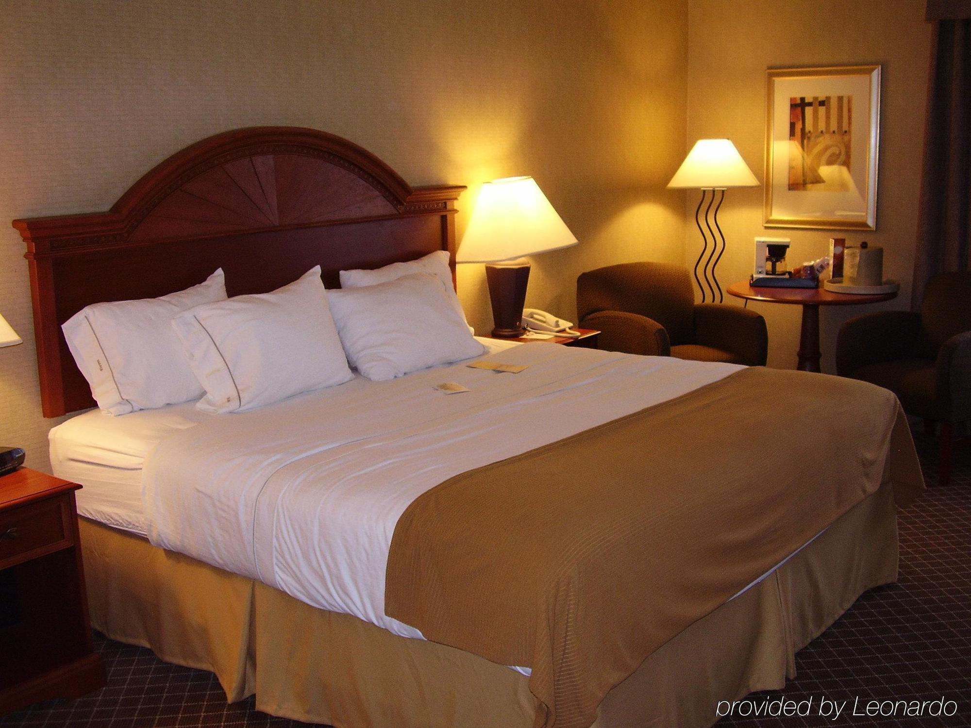 Holiday Inn Express Cedar Rapids - Collins Road By Ihg Phòng bức ảnh