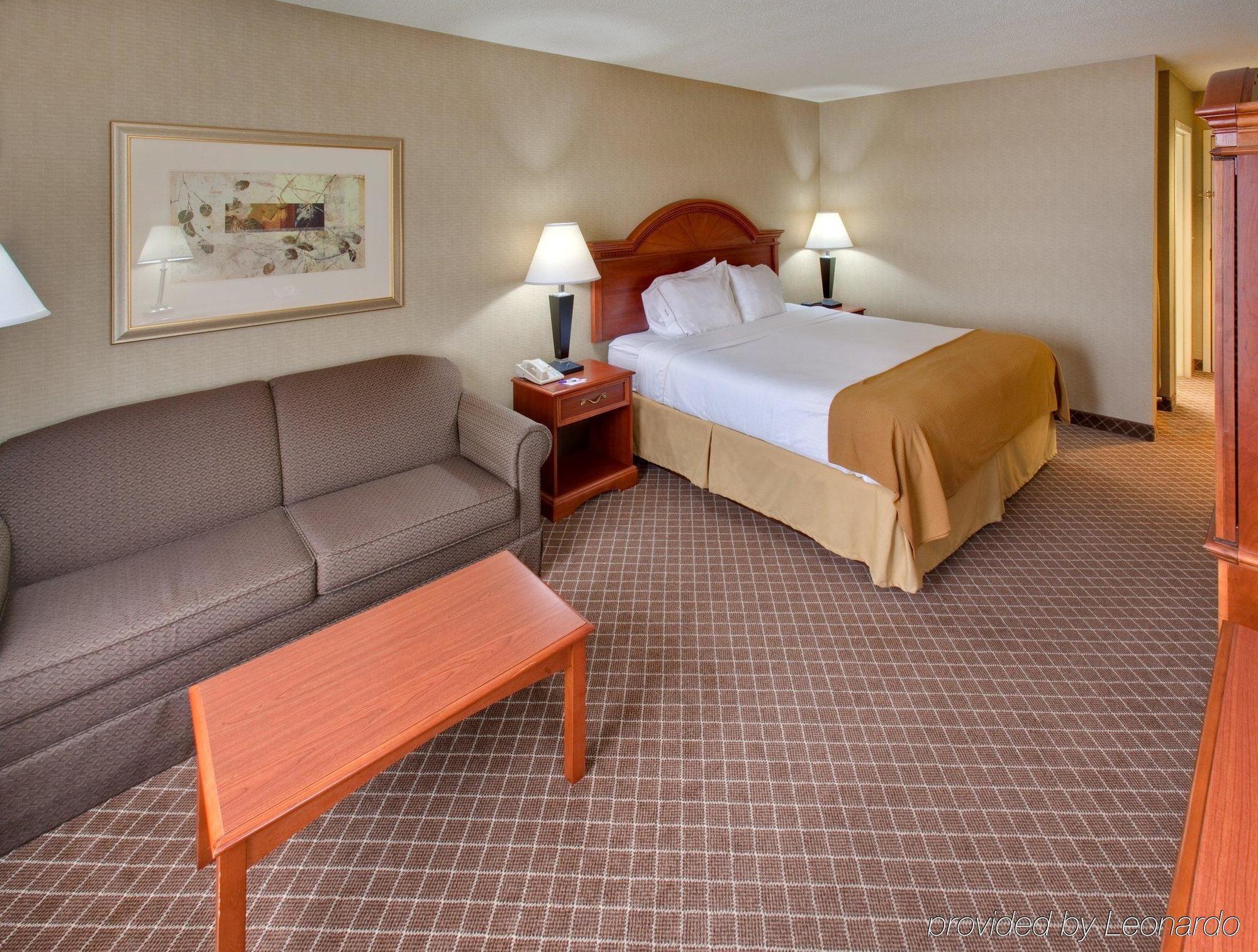 Holiday Inn Express Cedar Rapids - Collins Road By Ihg Phòng bức ảnh