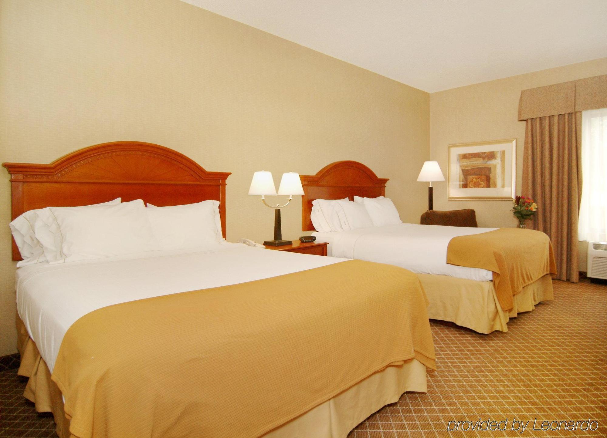 Holiday Inn Express Cedar Rapids - Collins Road By Ihg Phòng bức ảnh
